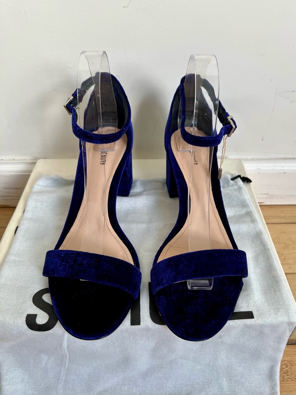 Schutz Blue Velvet Leather Block Heels Ankle Strap Open Toe Sandals Shoes Sz 8.5 - Picture 4 of 9